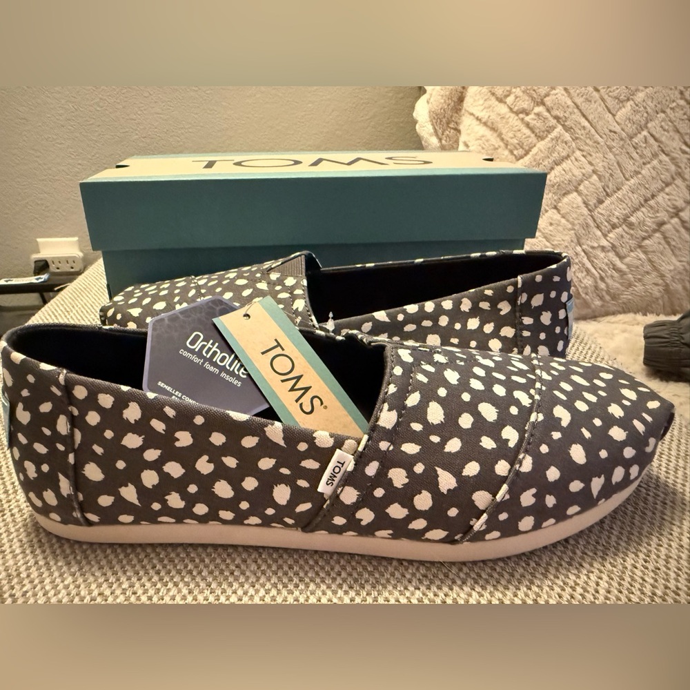 TOMS Alpargata Forged Iron Tiny Cheetah - 7.5